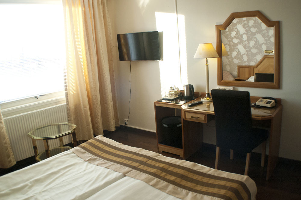 Hotell Kung Goesta By First Мура Екстер'єр фото