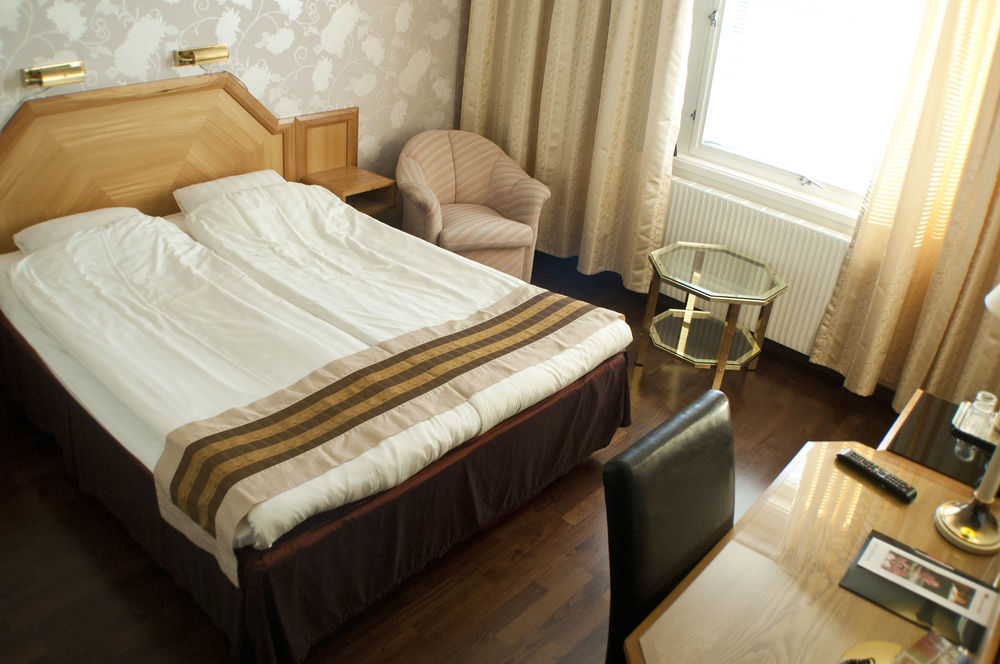 Hotell Kung Goesta By First Мура Екстер'єр фото